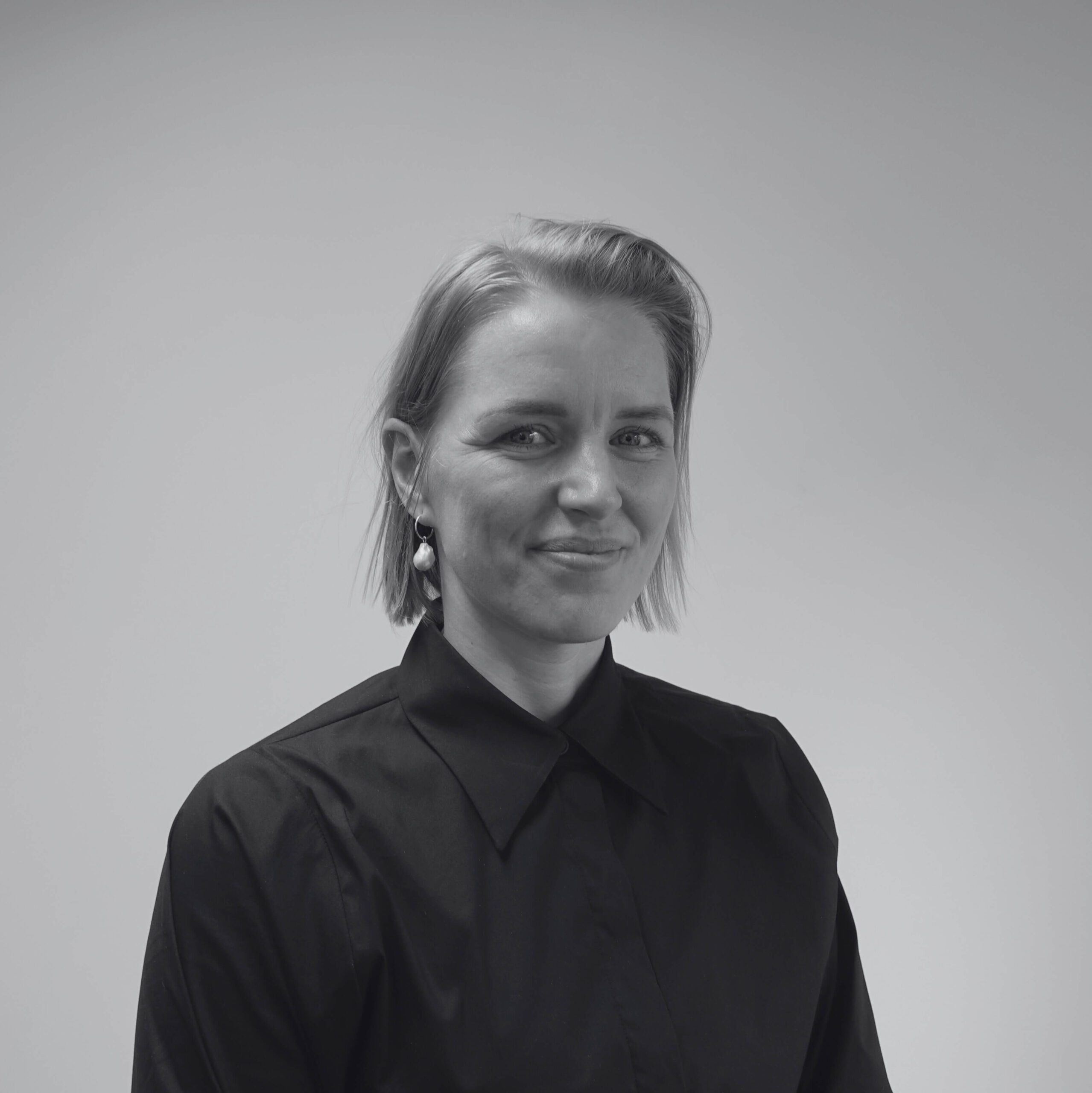 Sara la Cour